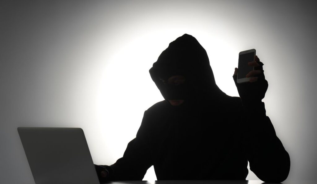 詐欺との接点を減らす、LINEでオフにした方が良い設定